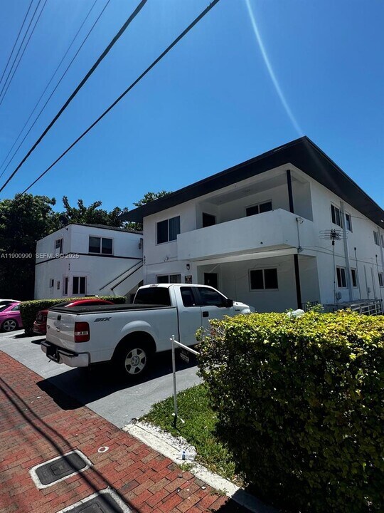 602 SW 13th Ave in Miami, FL - Building Photo