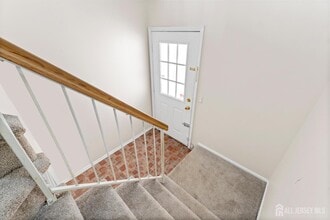 421 Plymouth Rd in North Brunswick, NJ - Building Photo - Building Photo