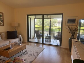 2840 Casa Way in Delray Beach, FL - Building Photo - Building Photo