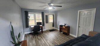 3696 S Leonard Springs Rd, Unit 3696 in Bloomington, IN - Building Photo