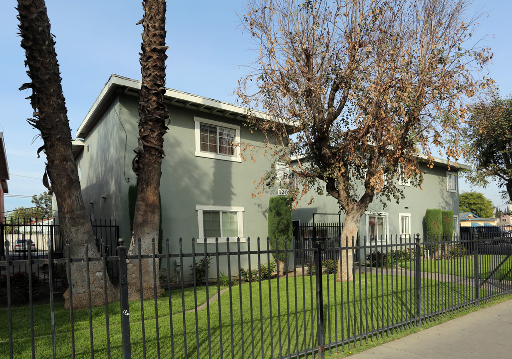 Brook Street Apartments in Santa Ana, CA - Building Photo