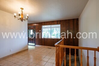 1915 E Severn Dr in Holladay, UT - Building Photo - Building Photo