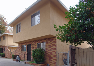 1226 T St in Sacramento, CA - Building Photo - Building Photo