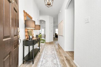 2815 Empire Oaks Lane in Katy, TX - Building Photo - Building Photo