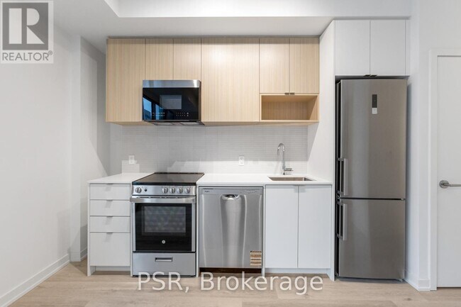 4365 Bloor St W in Toronto, ON - Building Photo - Building Photo