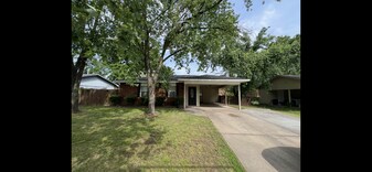 1400 Bon Air St in Van Buren, AR - Building Photo