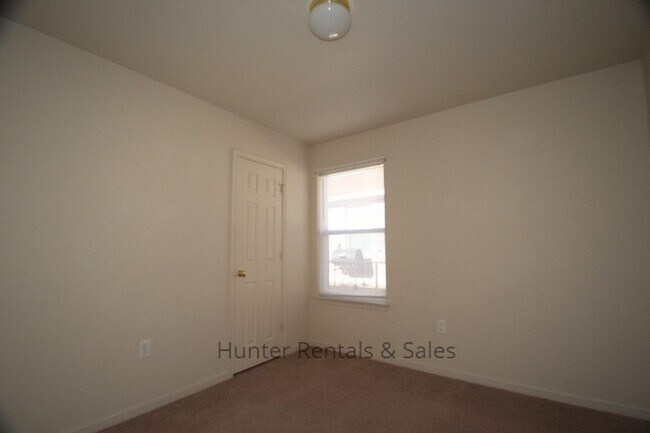 property at 4106 Primrose Dr