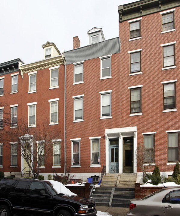 1527 Green St in Philadelphia, PA - Foto de edificio