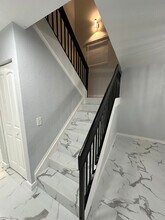 5266 Gate Lake Rd in Tamarac, FL - Building Photo - Building Photo