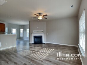 319 Lakemont Dr in Clayton, NC - Building Photo - Building Photo