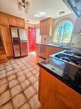 34 Ridgewood Rd in Westwood, MA - Building Photo - Building Photo