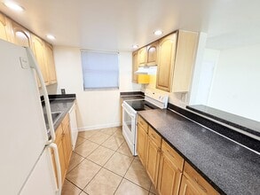 1950 N Congress Ave in West Palm Beach, FL - Building Photo - Building Photo