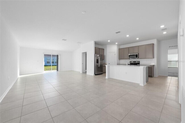 338 Rustic Rail Dr in Lake Wales, FL - Building Photo - Building Photo