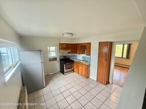 1132 Providence Rd in Scranton, PA - Building Photo - Building Photo