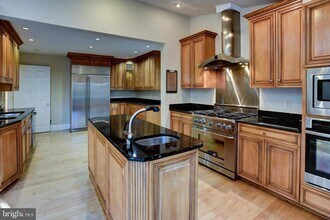 4900 Indian Ln NW in Washington, DC - Building Photo - Building Photo