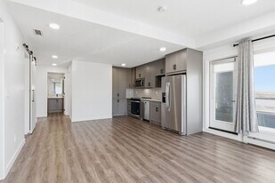 350-3350 Livingston Common NE in Calgary, AB - Building Photo