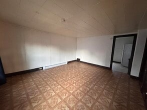 27 Robinson St, Unit 2F in Binghamton, NY - Building Photo - Building Photo