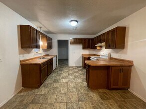 633 S Miller Rd in Springfield, MO - Building Photo - Building Photo