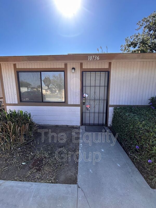property at 10736 Railroad Ave