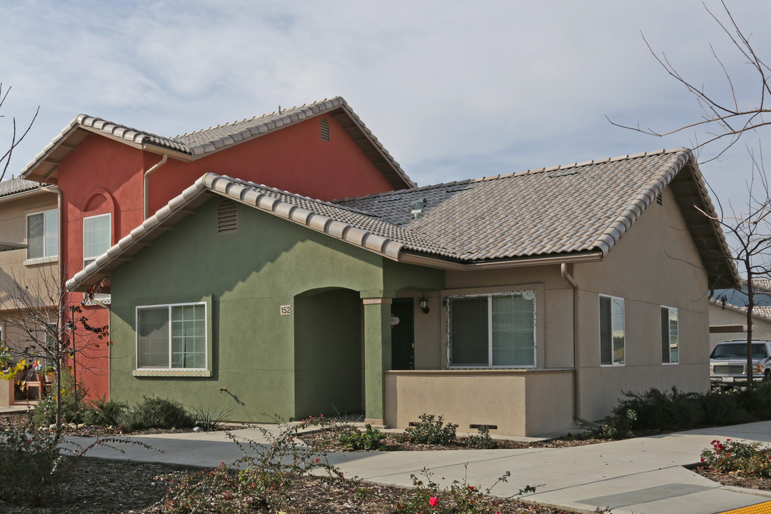 Goshen Village II in Visalia, CA - Building Photo