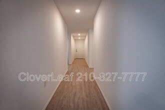 11923 Sand Wedge Wy in San Antonio, TX - Building Photo - Building Photo