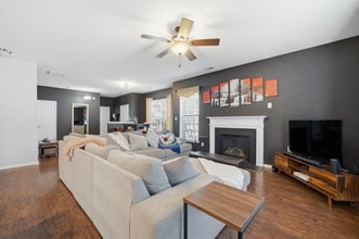 5022 Breleigh Ln in Suffolk, VA - Foto de edificio - Building Photo