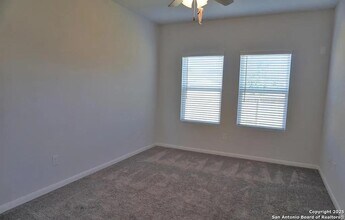 7374 Braes Cor in San Antonio, TX - Building Photo - Building Photo