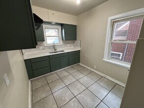 3637 Monroe St in Gary, IN - Building Photo - Building Photo