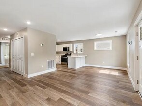 314 N Perrine St in Jackson, MI - Building Photo - Building Photo