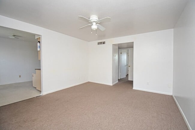 property at 20 S Mechanic St