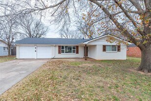 2325 Sylvan Dr in Abilene, TX - Building Photo