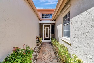 14343 Emerald Lake Dr in Delray Beach, FL - Building Photo - Building Photo