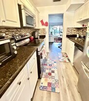 12722 Peconic Ct in Wellington, FL - Building Photo