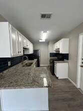 16427 Oak Rock St in San Antonio, TX - Building Photo - Building Photo