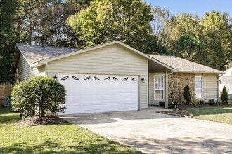 6502 Woodthrush Dr in Charlotte, NC - Building Photo - Building Photo