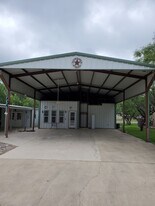 25 Cenizo Cir in Brackettville, TX - Building Photo