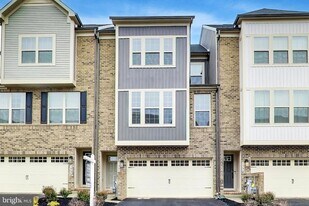 1774 Ml Br Dr in Laurel, MD - Building Photo