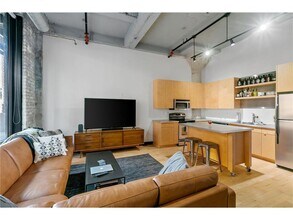 618 N Washington Ave-Unit -202 in Minneapolis, MN - Foto de edificio - Building Photo