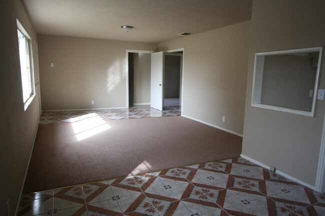 1468 N Geraldine Way in Fresno, CA - Building Photo - Building Photo