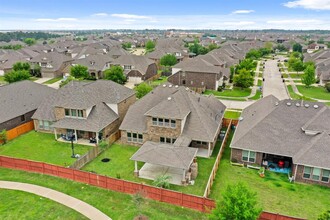 25935 Foxrun Vista Dr in Katy, TX - Building Photo - Building Photo