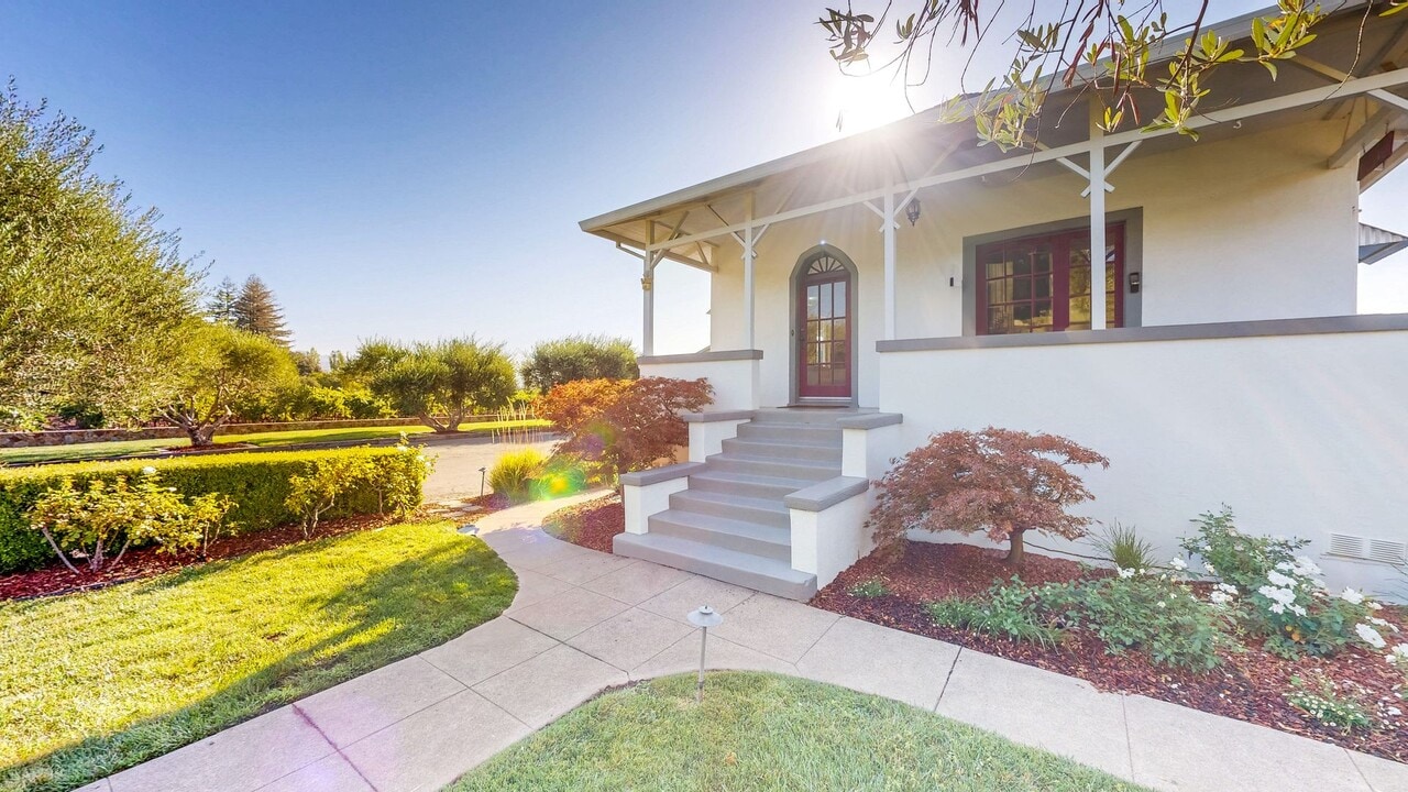 867 Dowdell Ln in St Helena, CA - Building Photo