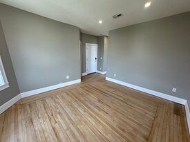 29 Cameron Ave, Unit 3 in Somerville, MA - Building Photo