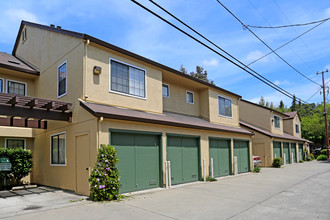 Whitman Green in Hayward, CA - Foto de edificio - Building Photo