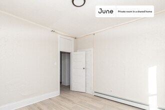 Private bedroom in 4 bed/1 bath Home in Boston, MA - Building Photo - Building Photo