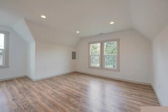 1191 SE Jefferson St, Unit Jefferson in Dallas, OR - Building Photo - Building Photo