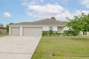 362 NW Bayshore Blvd in Port St. Lucie, FL - Building Photo