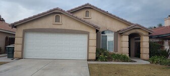 9510 Millikan Way in Bakersfield, CA - Building Photo