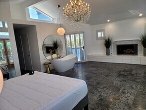 1259 Bonnie Brae St in Hermosa Beach, CA - Foto de edificio - Building Photo