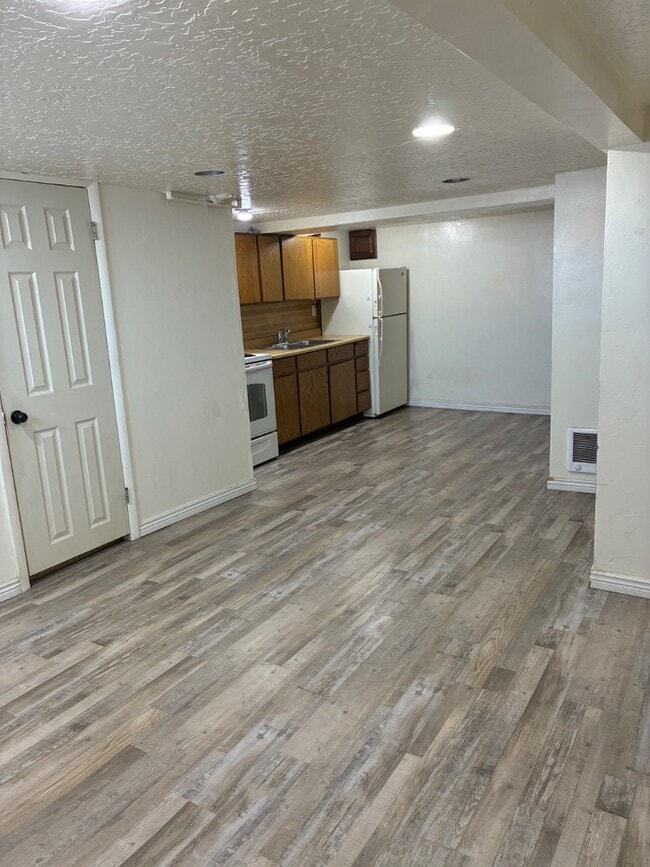 1311 Hansen Ave in Burley, ID - Building Photo - Building Photo