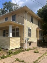 1911 Ray St in Lansing, MI - Building Photo - Building Photo